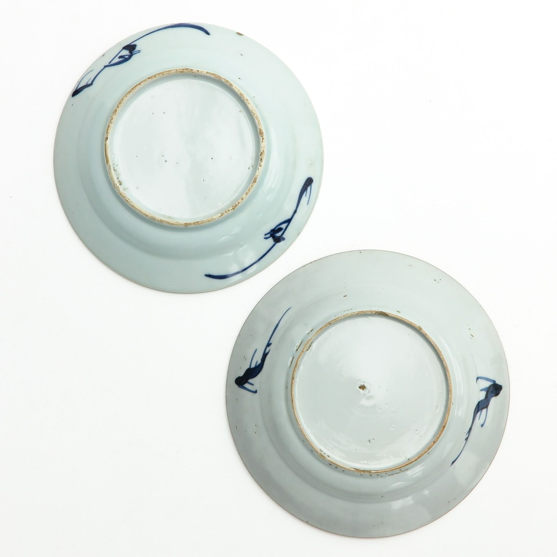 A Pair of Small Blue and White Plates - Image 2 of 9