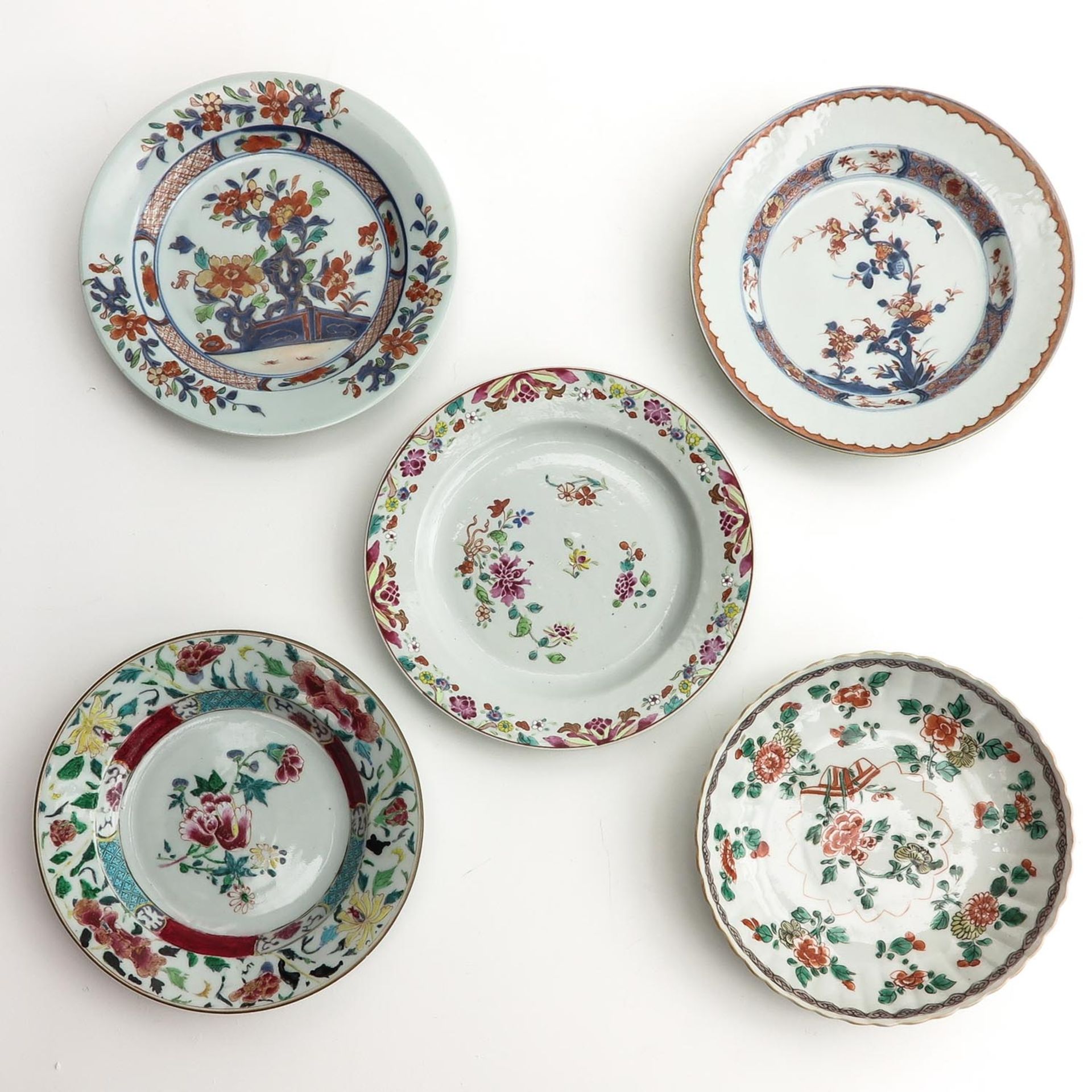 A Collection of 5 Plates