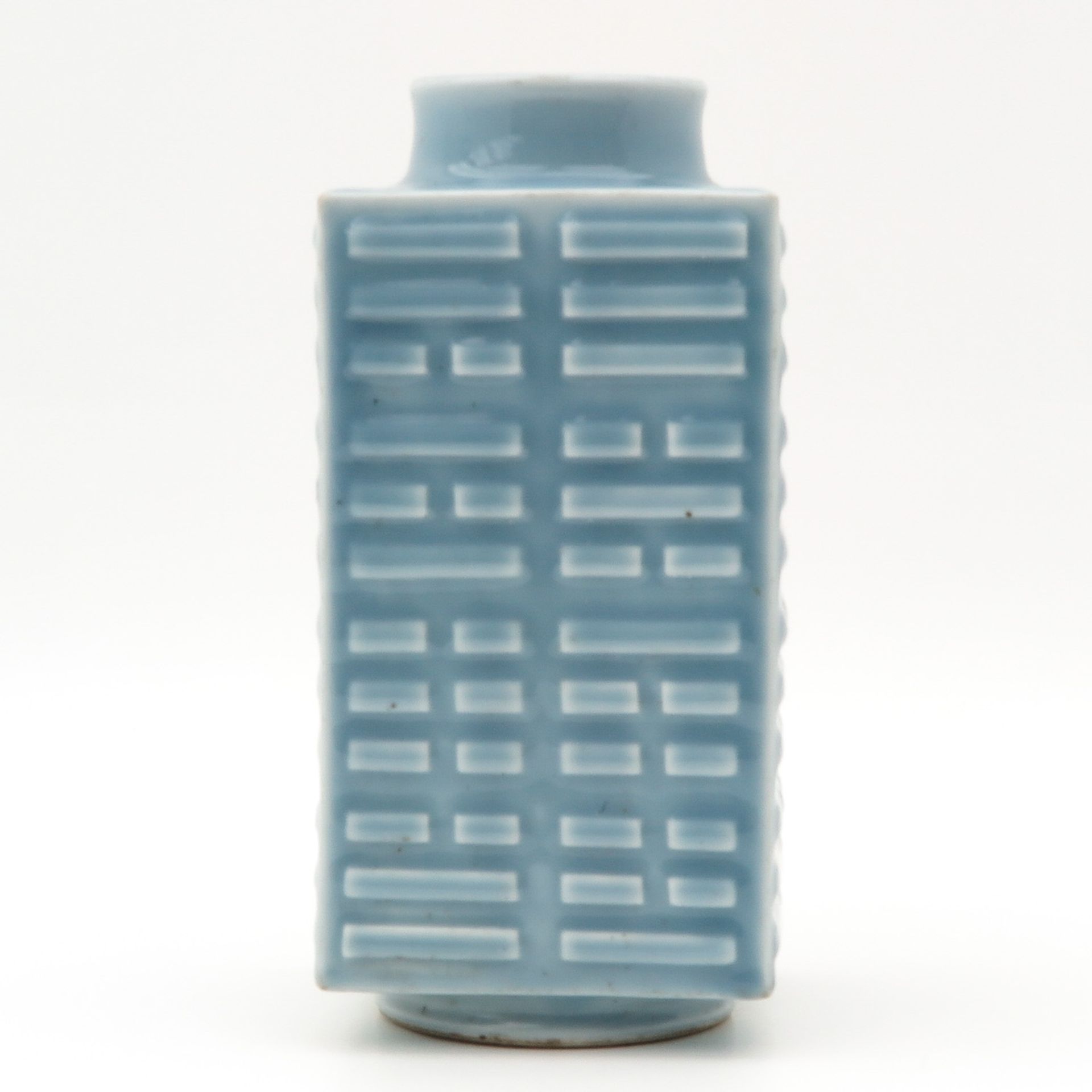 A Light Blue Glazed Cong Vase - Image 4 of 10