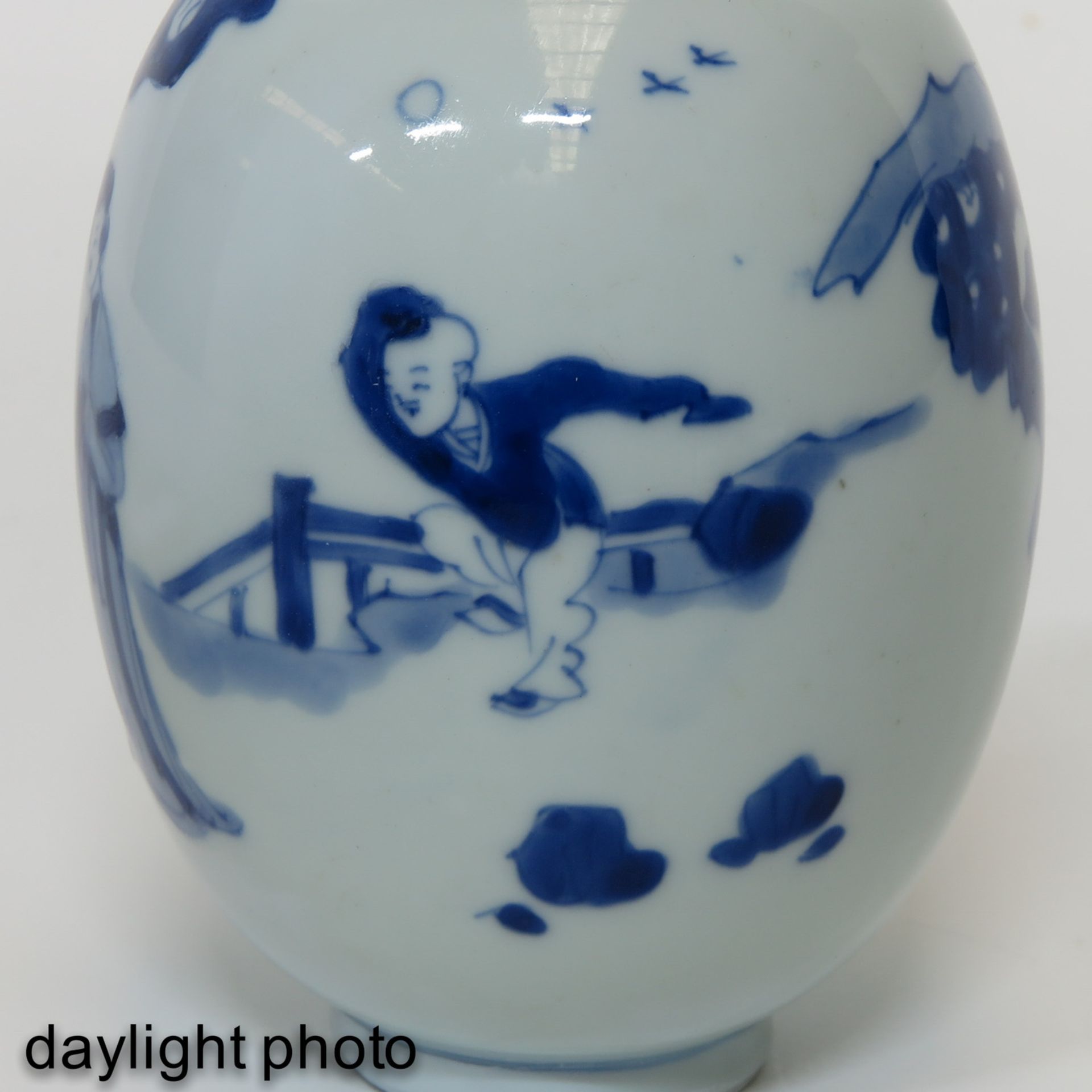 A Blue and White Tea Box - Image 9 of 10