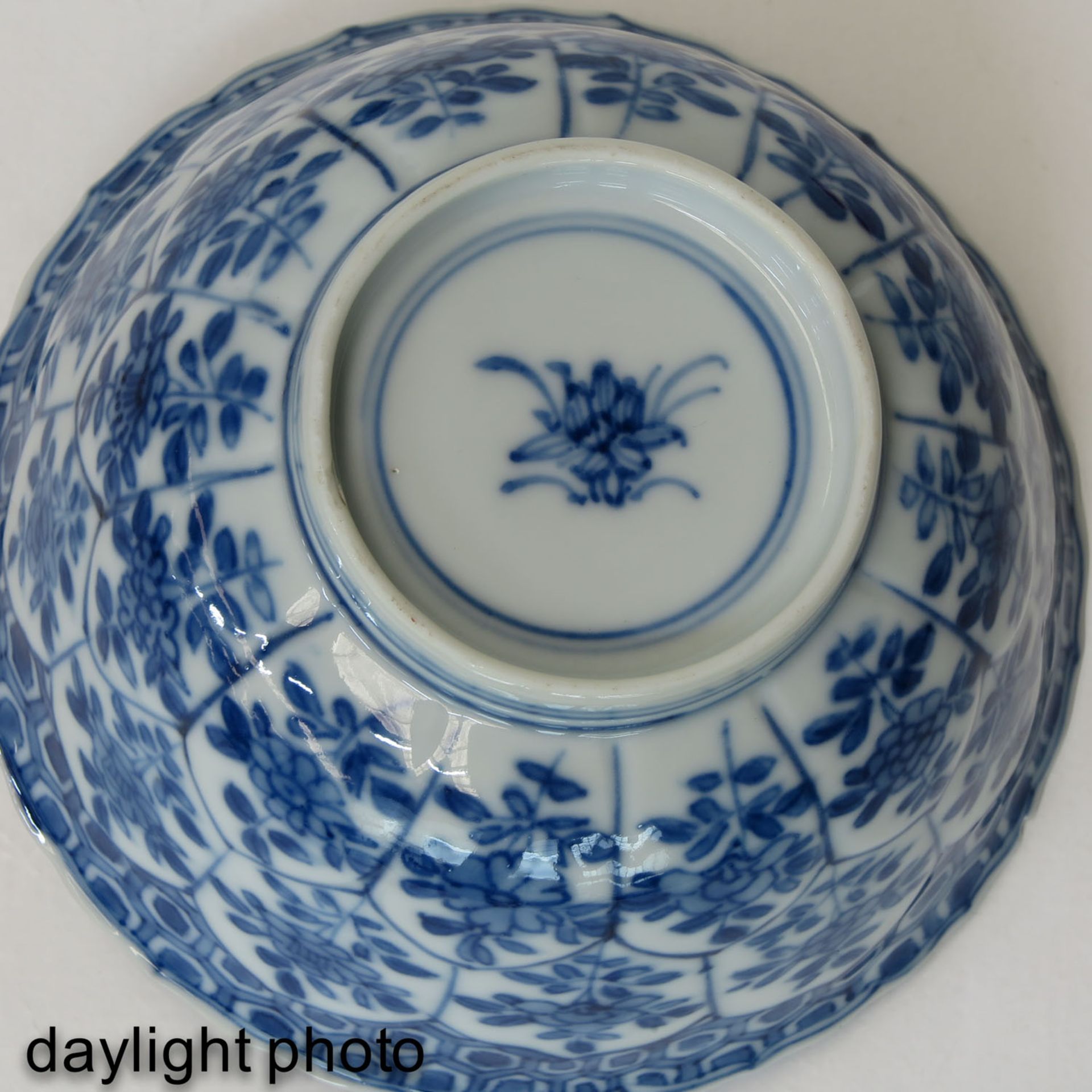 A Pair of Blue and White Bowls - Bild 9 aus 9