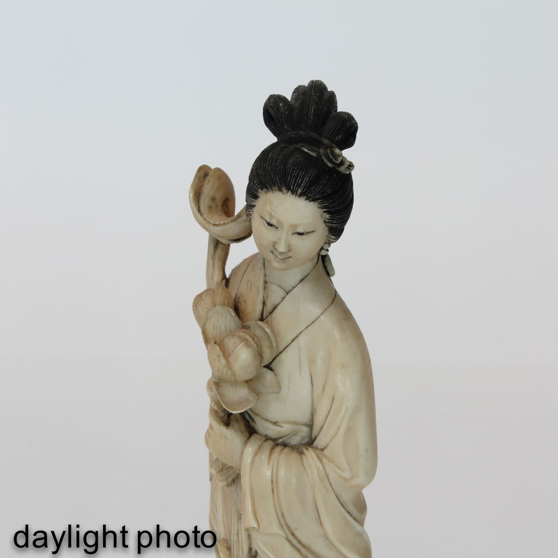 A Carved Chinese Sculpture - Image 10 of 10