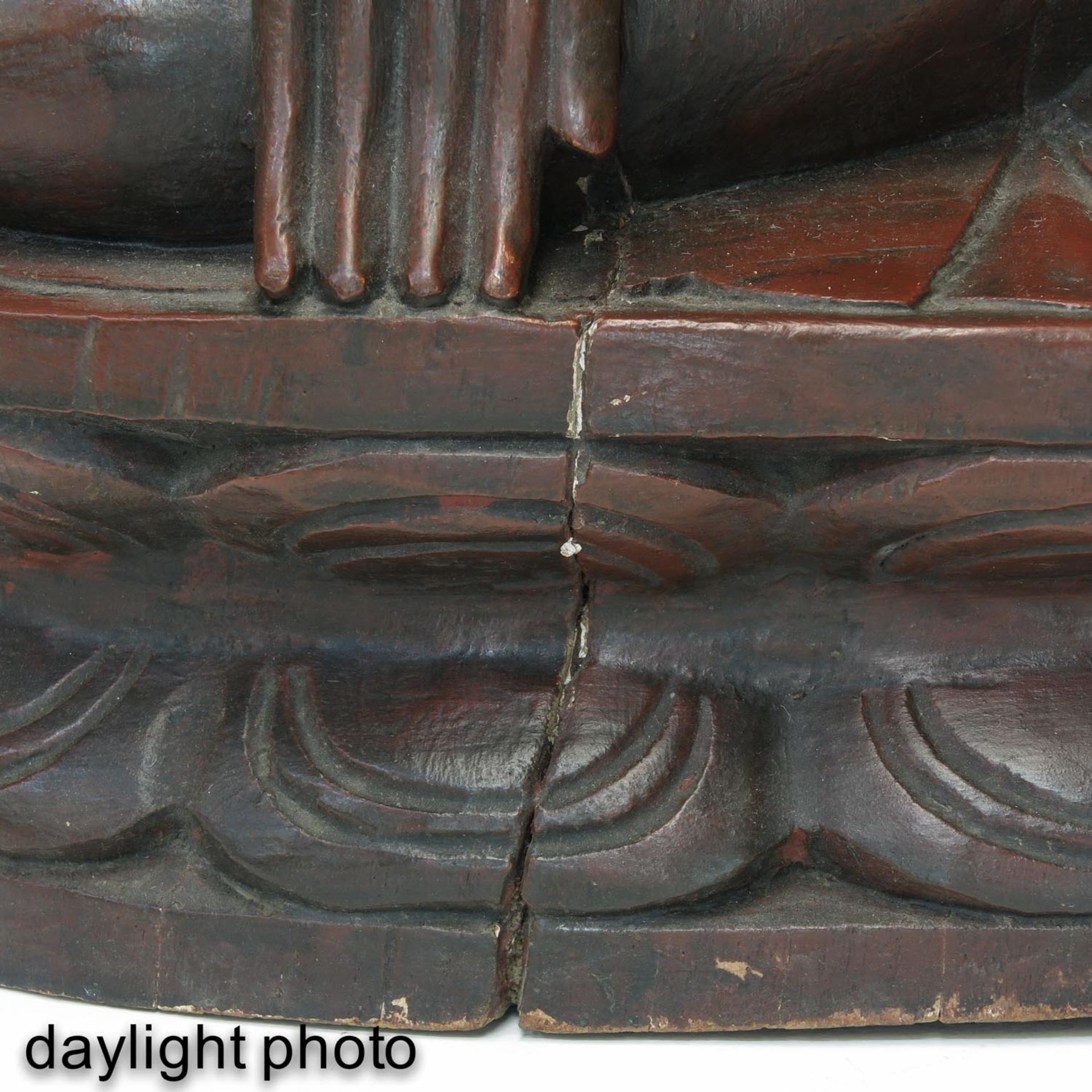 A Carved Wood Buddha Sculpture - Image 9 of 10