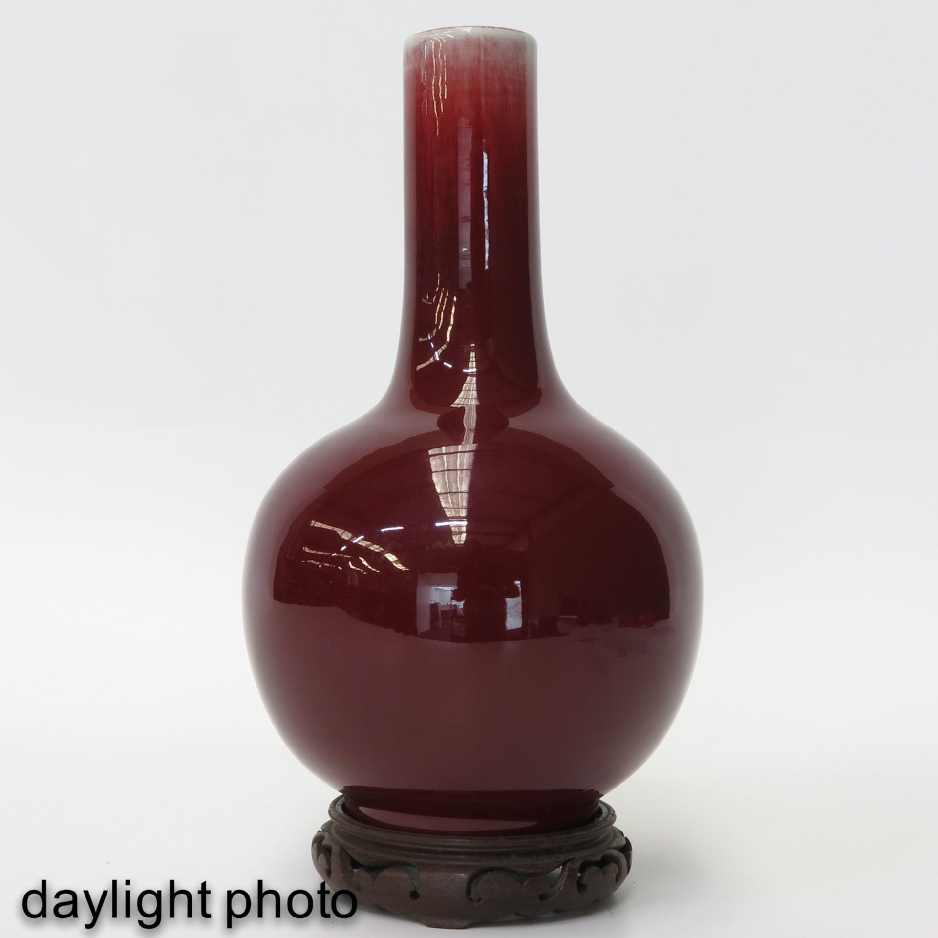 A Sang de Boeuf Vase - Image 7 of 9