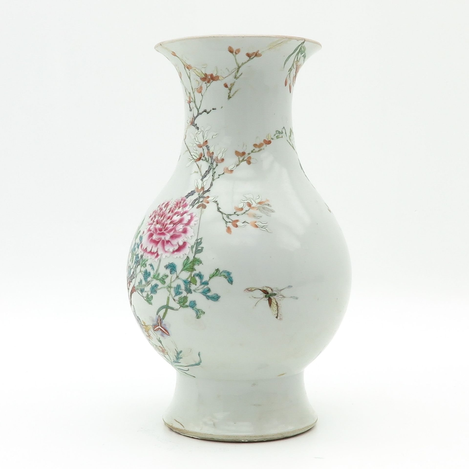 A Famille Rose Vase - Image 3 of 9