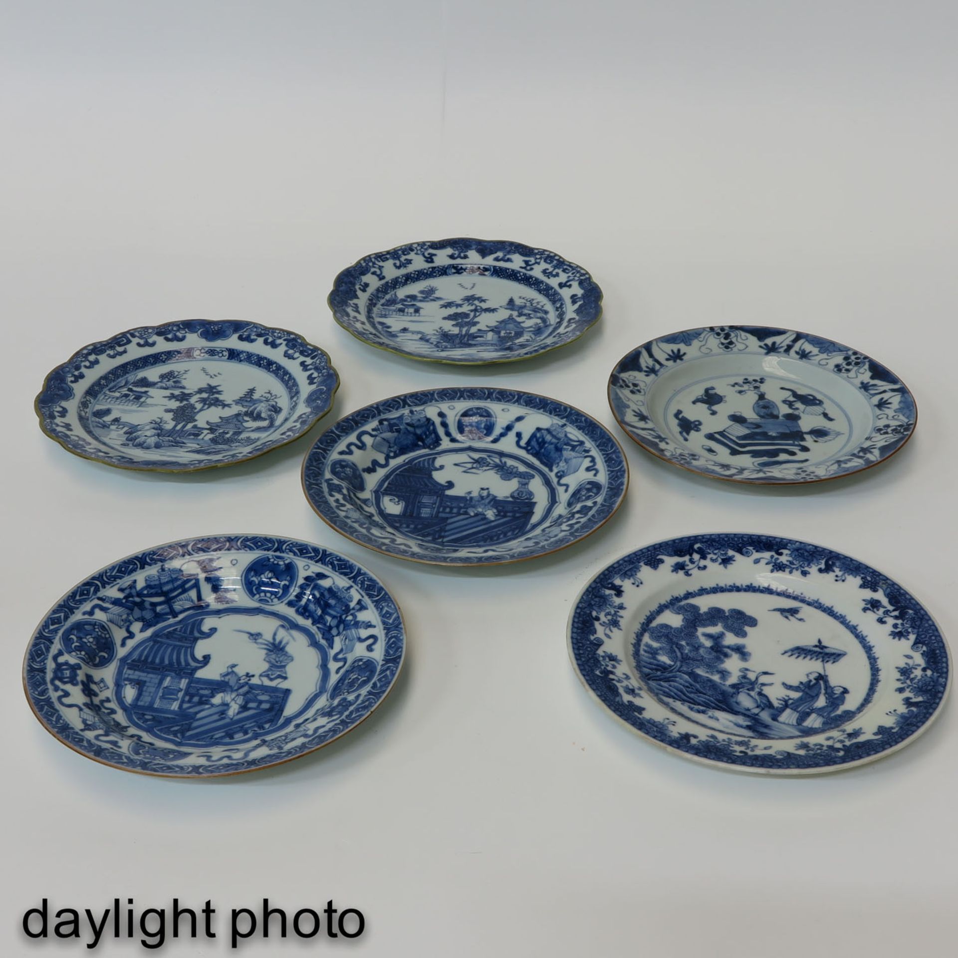 A Collection of 6 Plates - Image 7 of 10