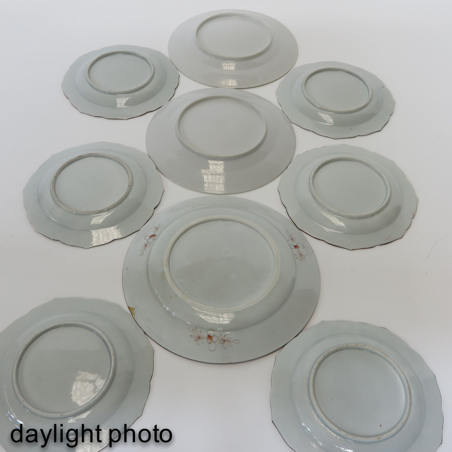 A Collection of 9 Plates - Image 10 of 10