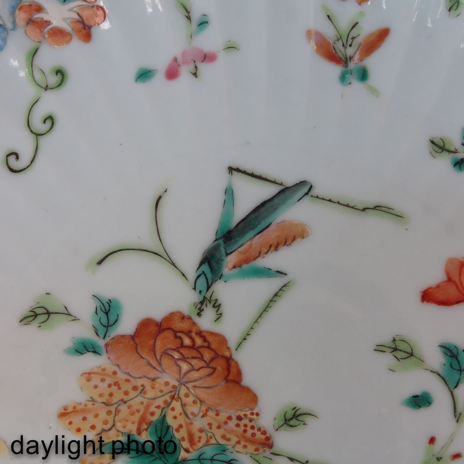 A Polychrome Decor Dish - Image 6 of 6