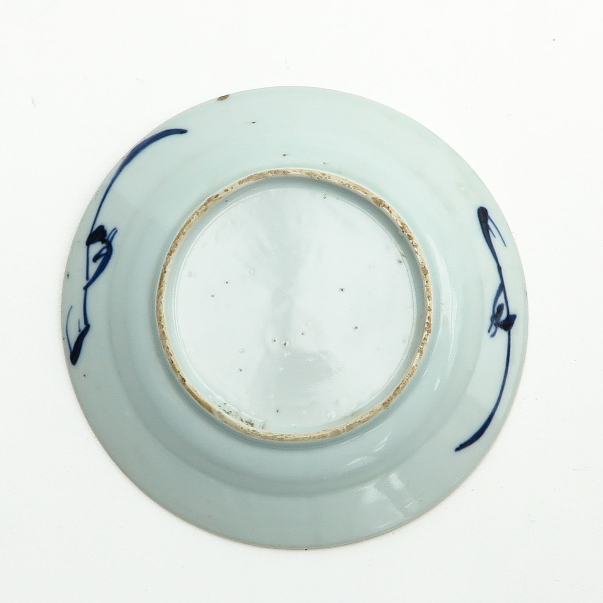 A Pair of Small Blue and White Plates - Image 4 of 9