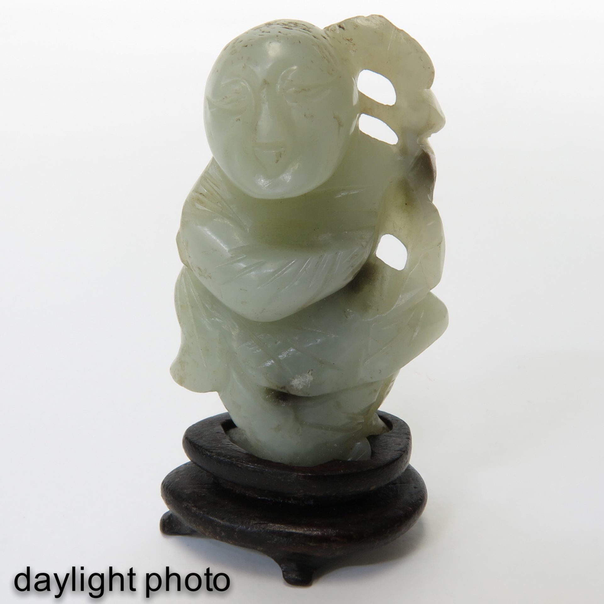 A Diverse Collection of Jade - Image 9 of 10