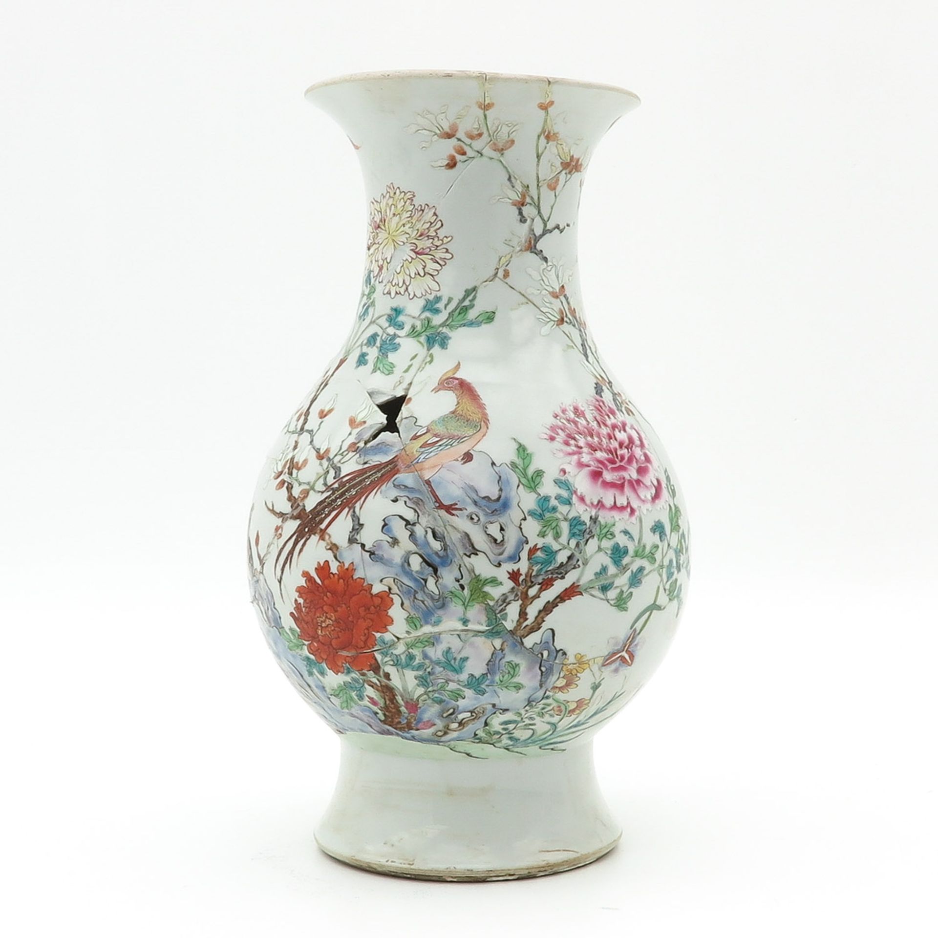 A Famille Rose Vase - Image 2 of 9