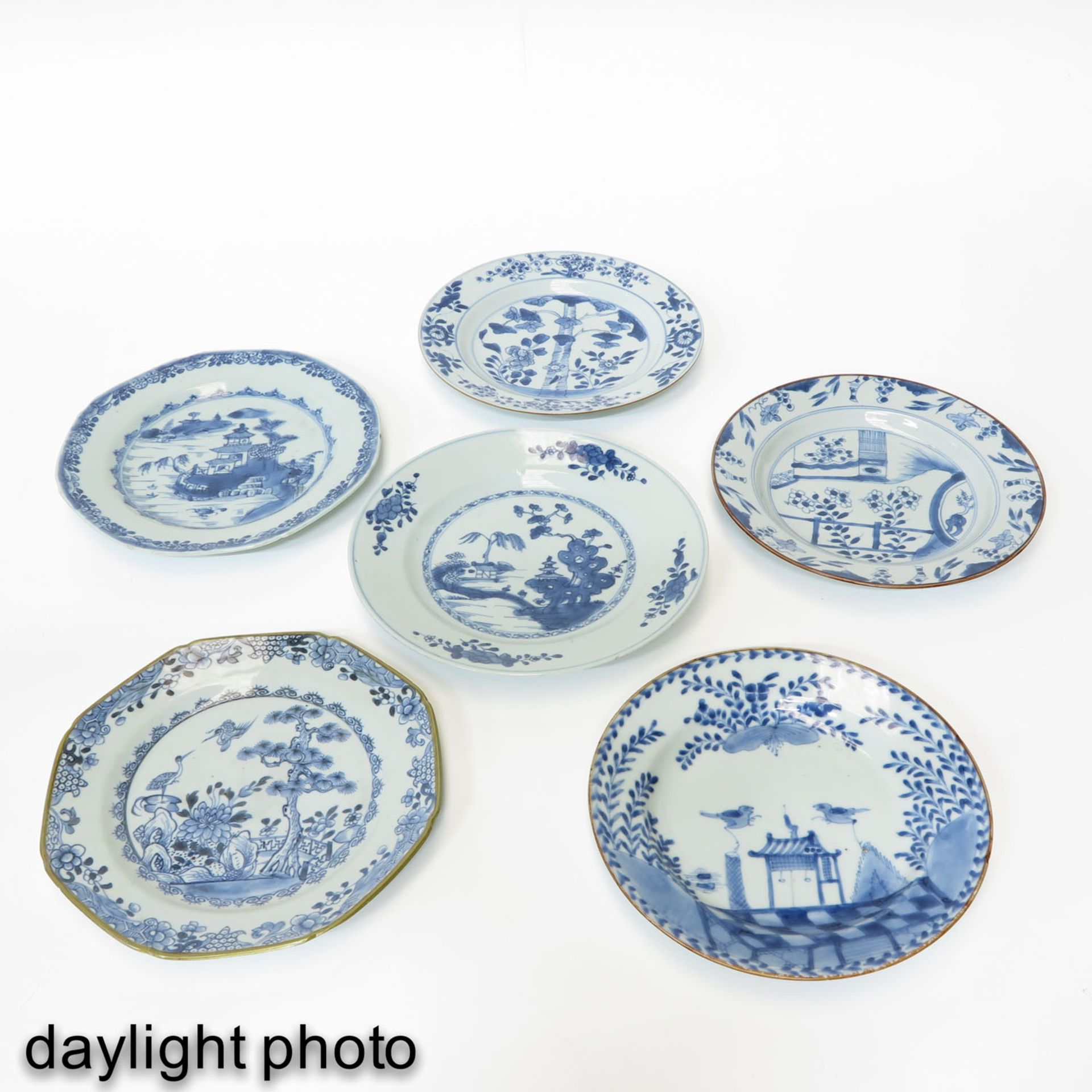 A Collection of 6 Plates - Image 7 of 10