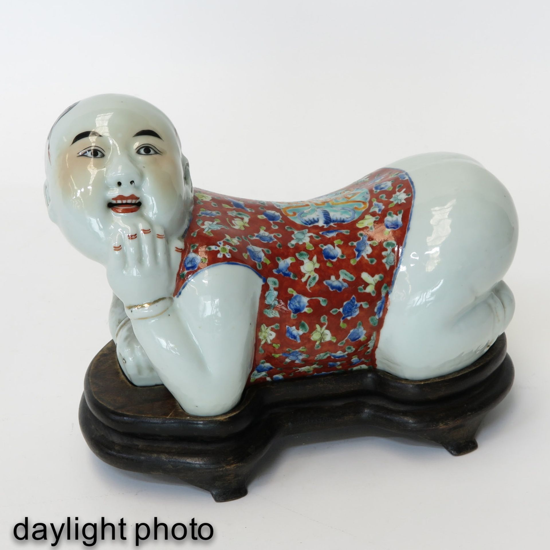 A Figural Chinese Pillow - Image 7 of 9