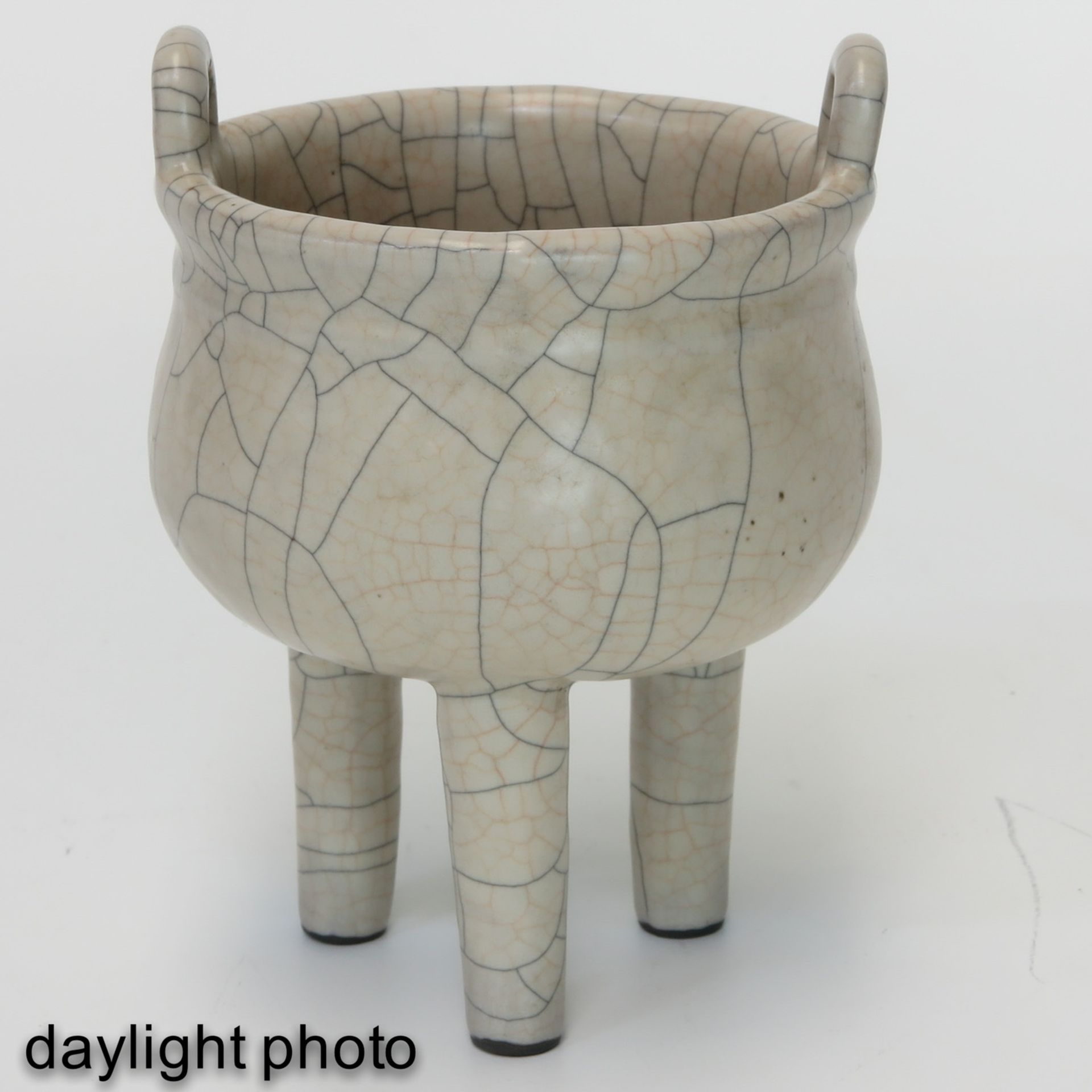 A Tripod Censer - Image 7 of 9