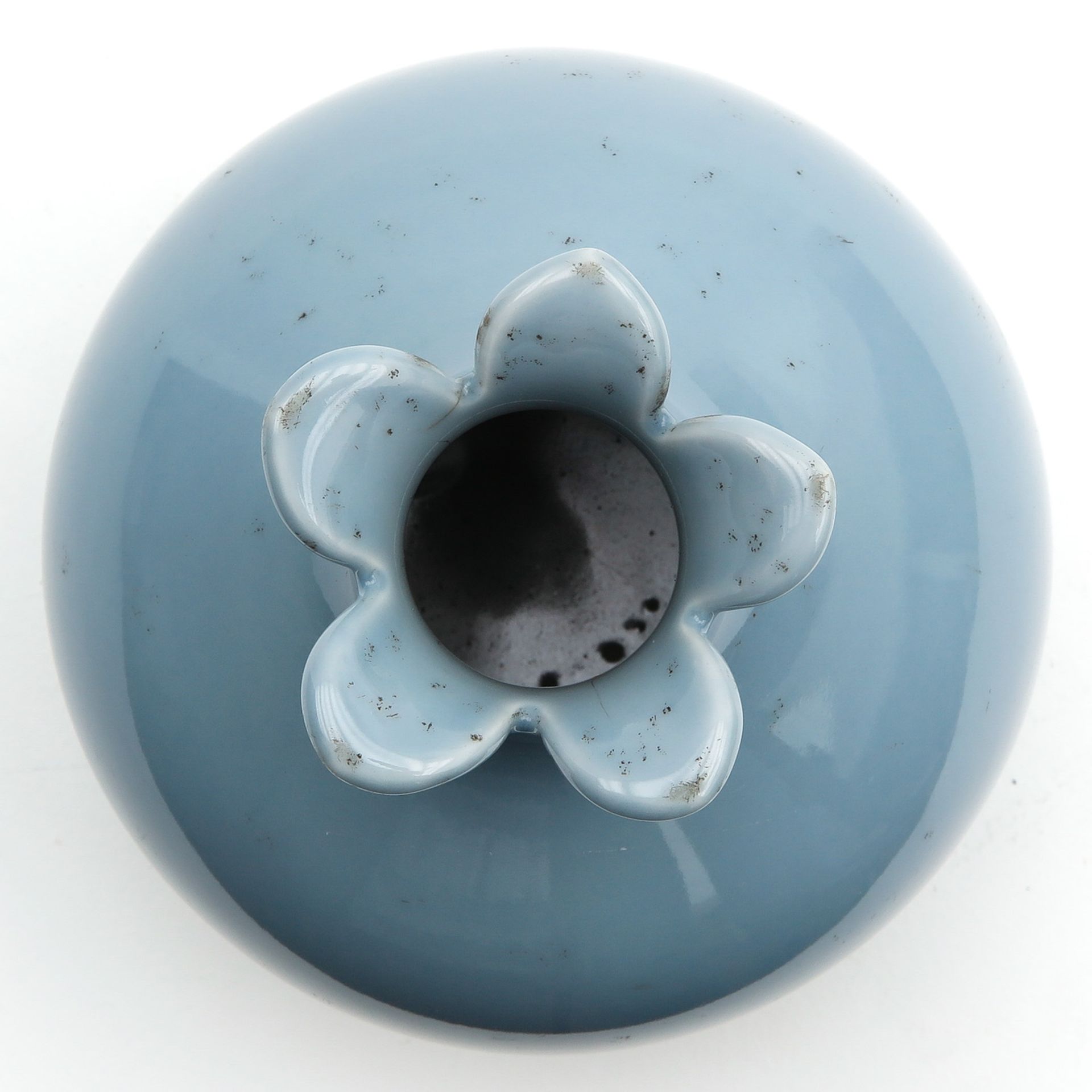 A Blue Glaze Vase - Image 5 of 9