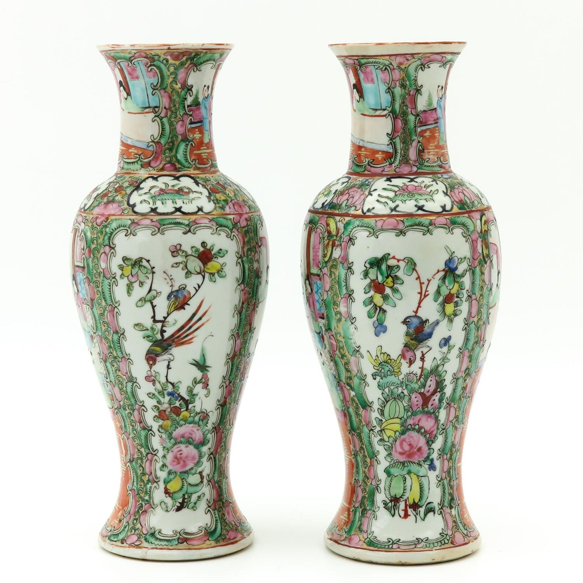 A Pair of Cantonese Vases - Image 4 of 10