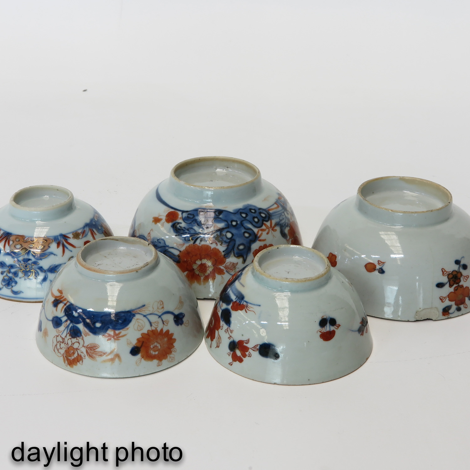 A Collection of 5 Bowls - Image 8 of 9