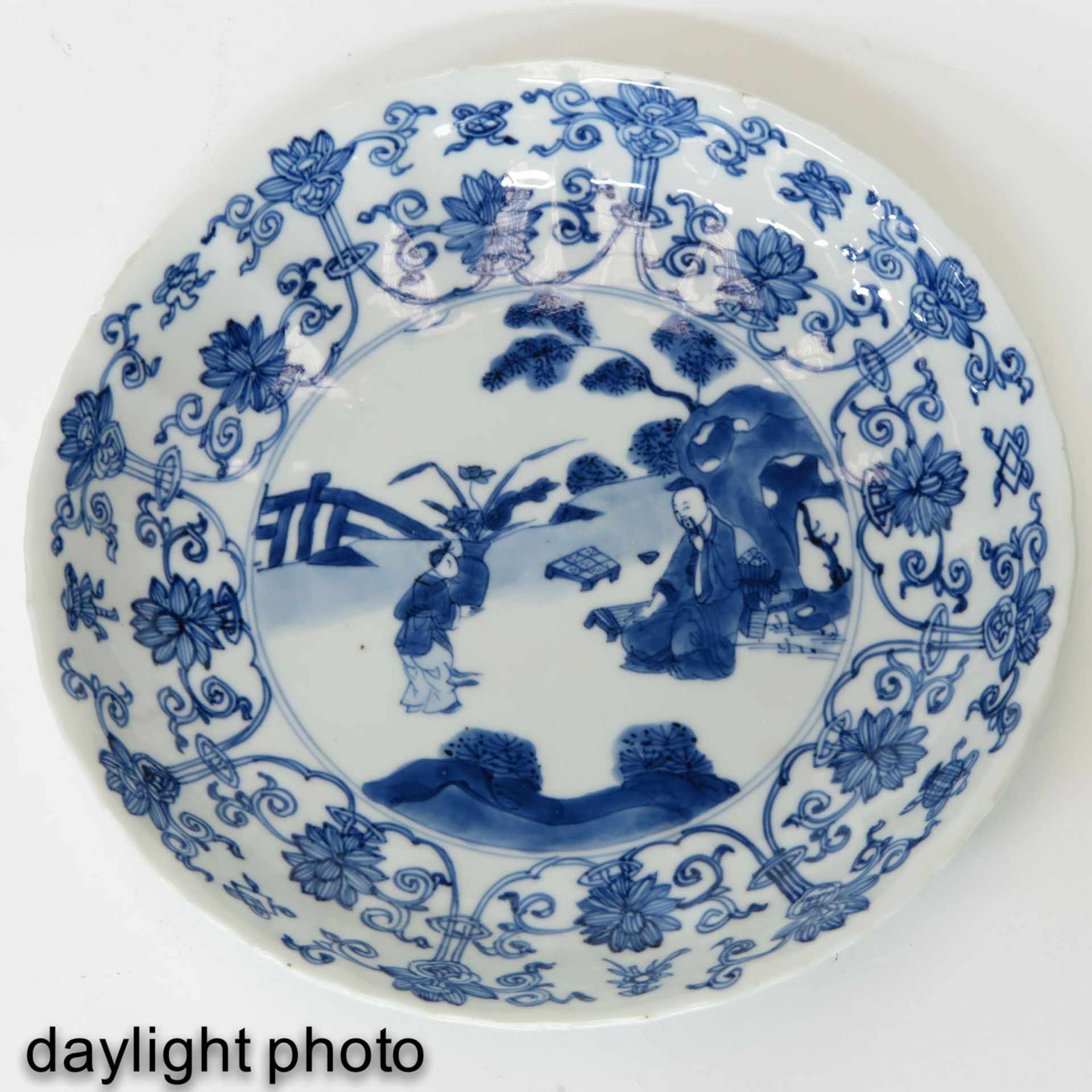 A Blue and White Plate - Image 3 of 6