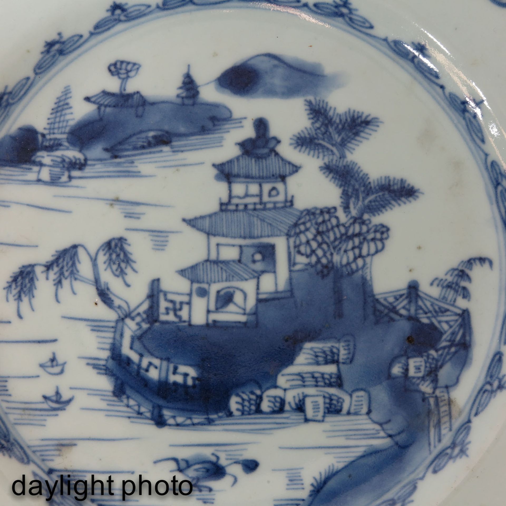 A Collection of 6 Plates - Image 9 of 10