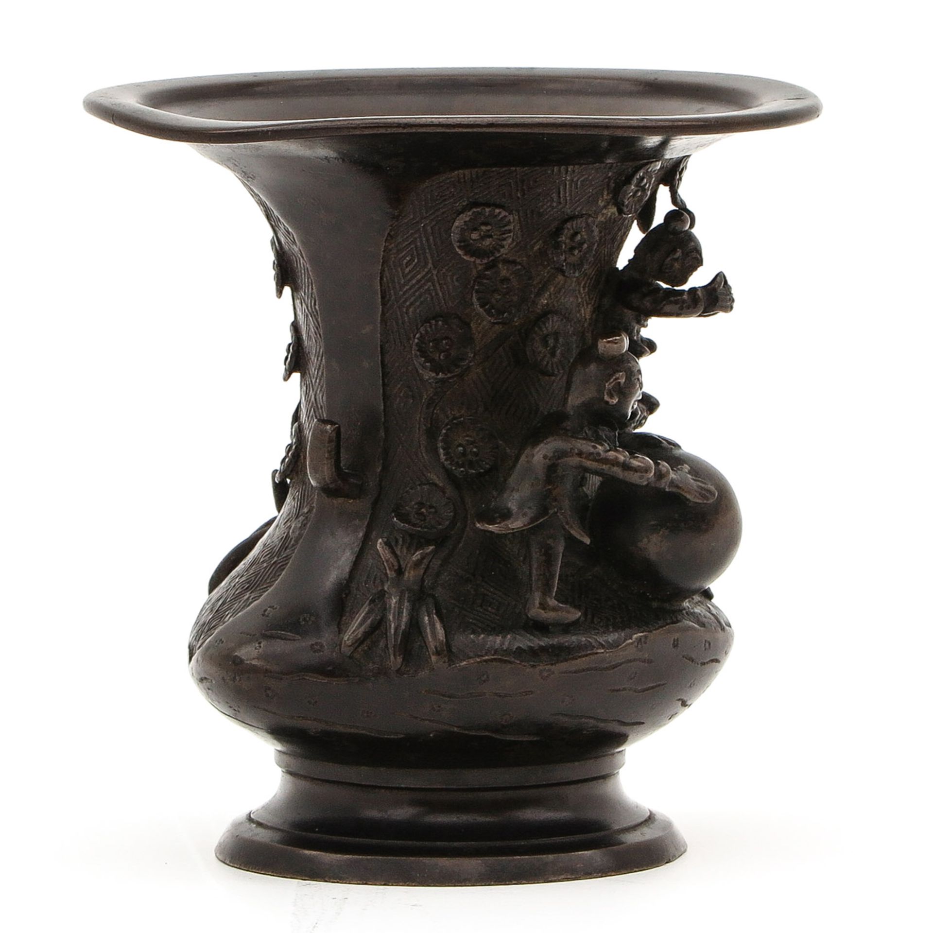 A Bronze Vase - Image 4 of 10