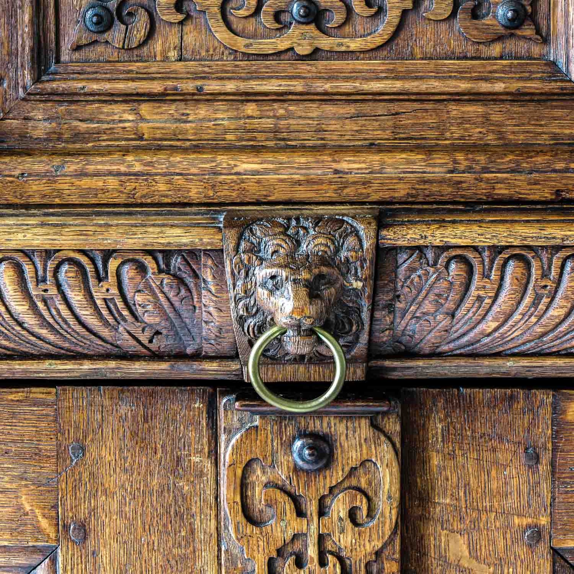 A 17th Century 5 Door Flemish Cabinet - Image 4 of 4