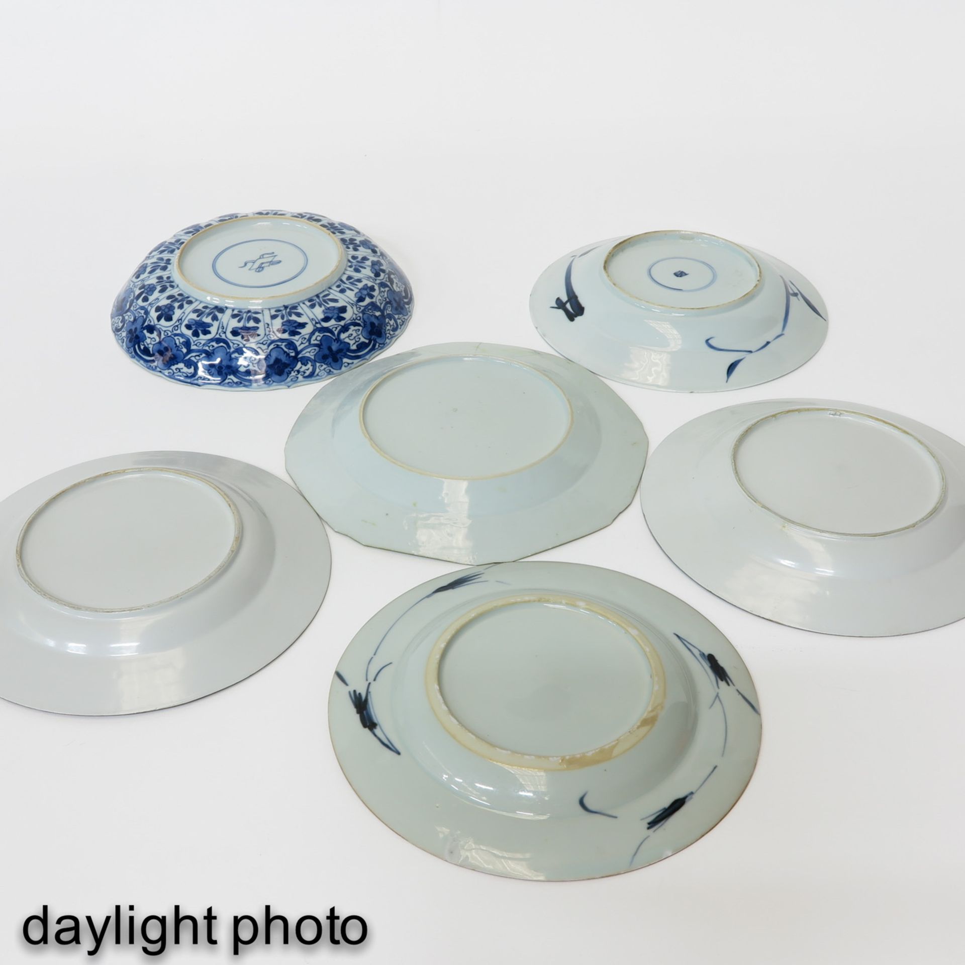 A Collection of 6 Plates - Image 8 of 10