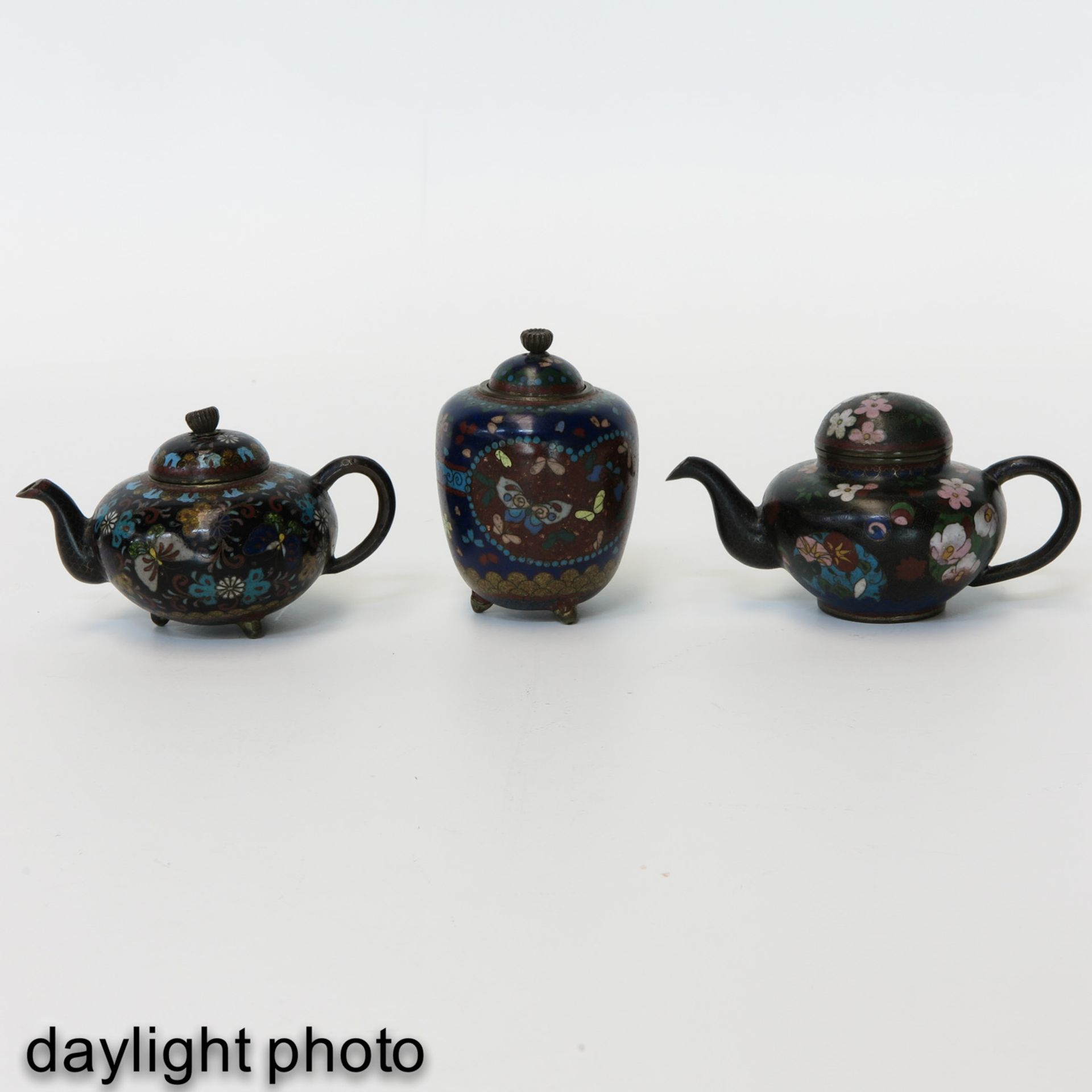 A Collection of Chinese Cloisonne - Image 7 of 10