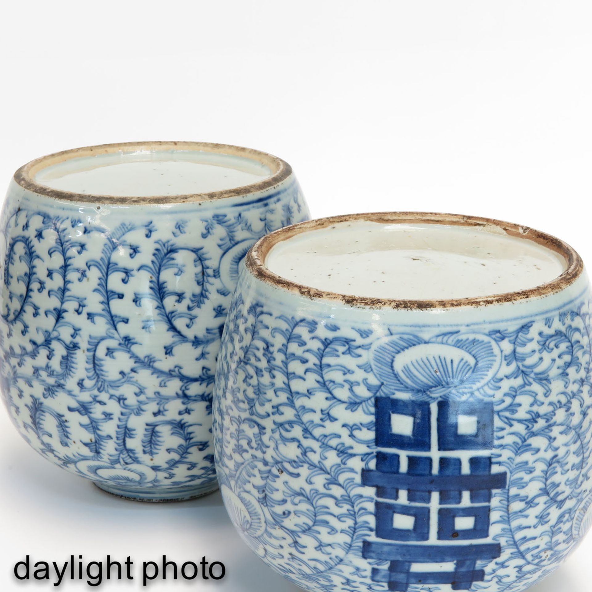A Pair of Ginger Jars - Image 8 of 10