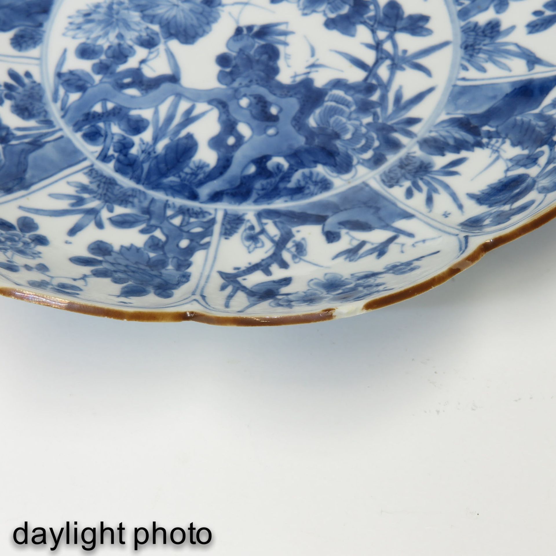 A Blue and White Dish - Image 7 of 9