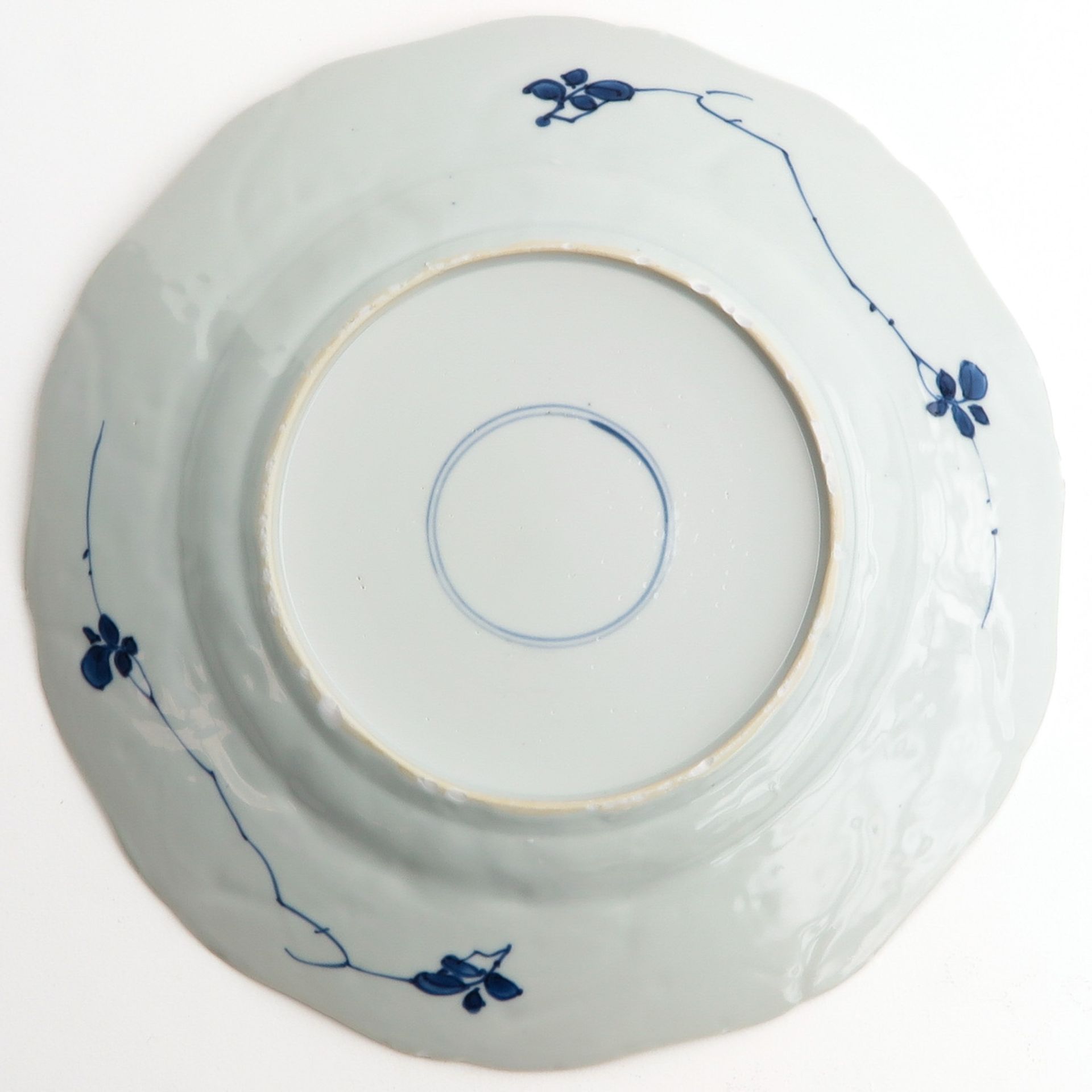 A Lot of 2 Blue and White Plates - Image 4 of 10