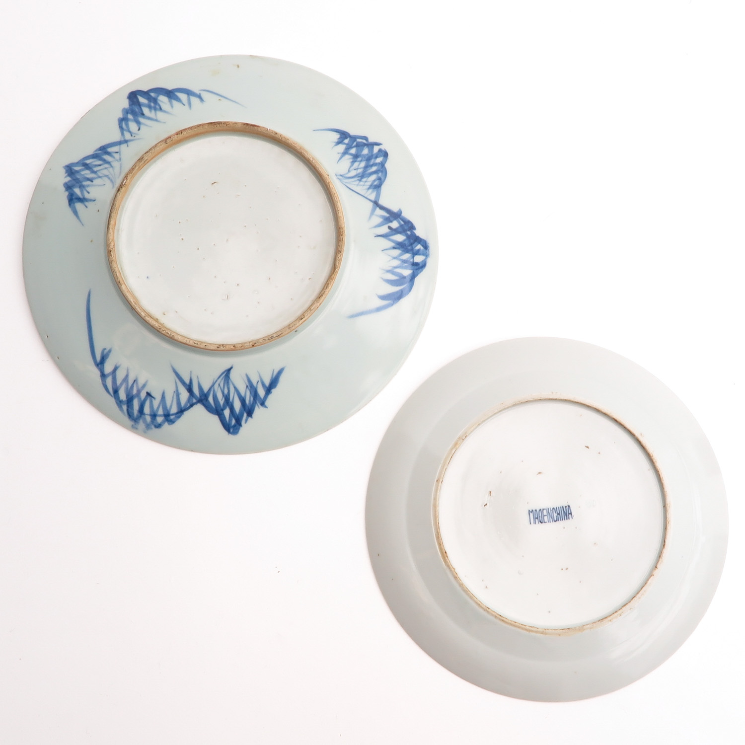 2 blue and White Plates - Image 2 of 9