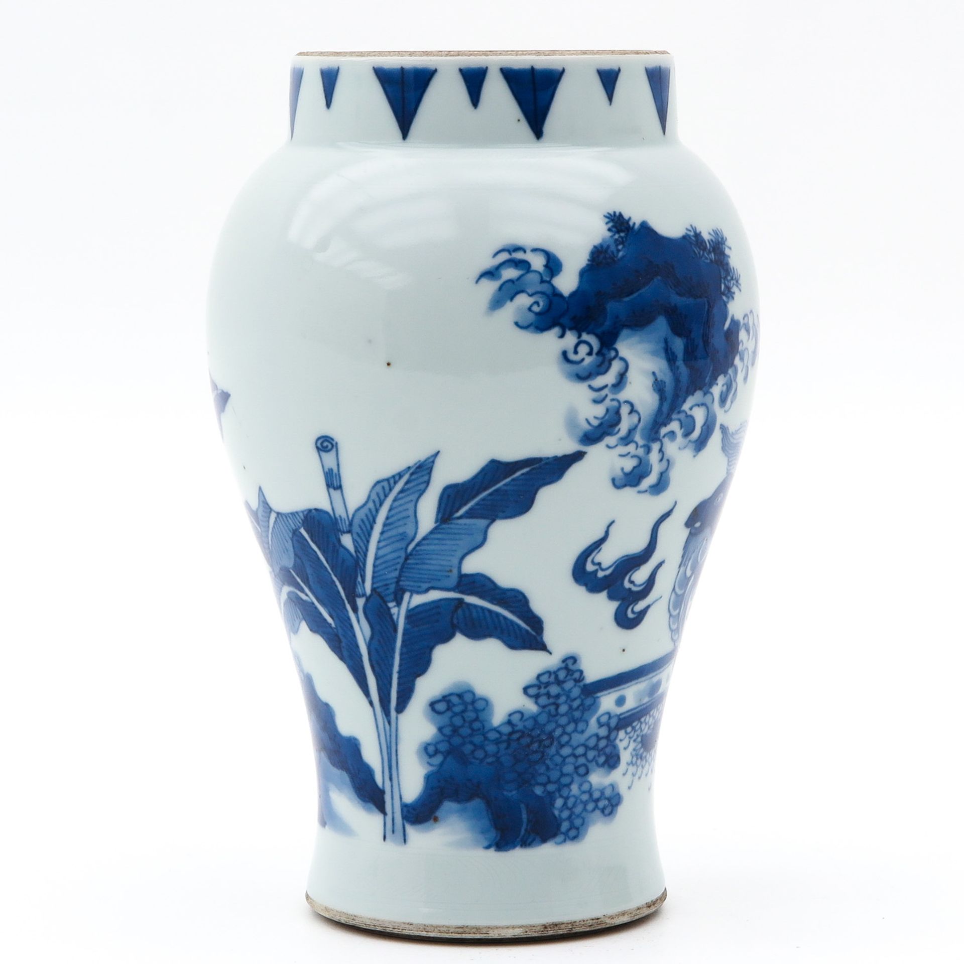 A Blue and White Vase - Image 4 of 10