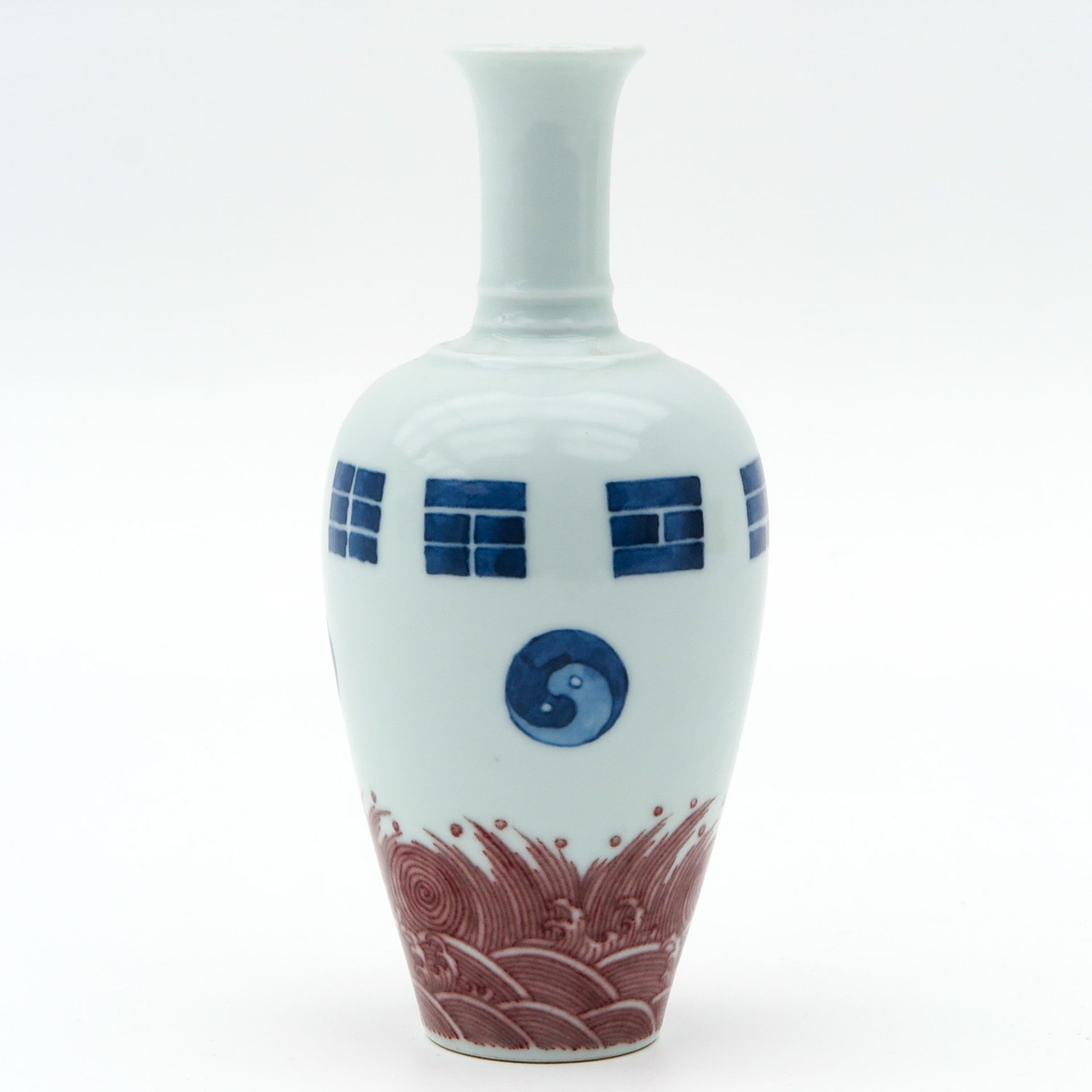 A Red and Blue Decor Vase - Image 2 of 10