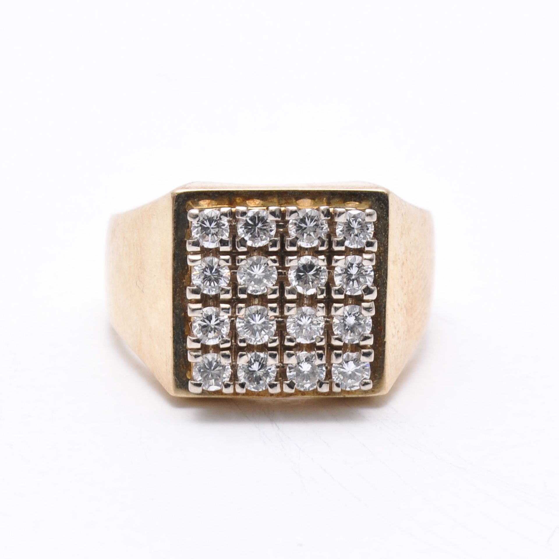 A Mens 14KG Diamond Ring