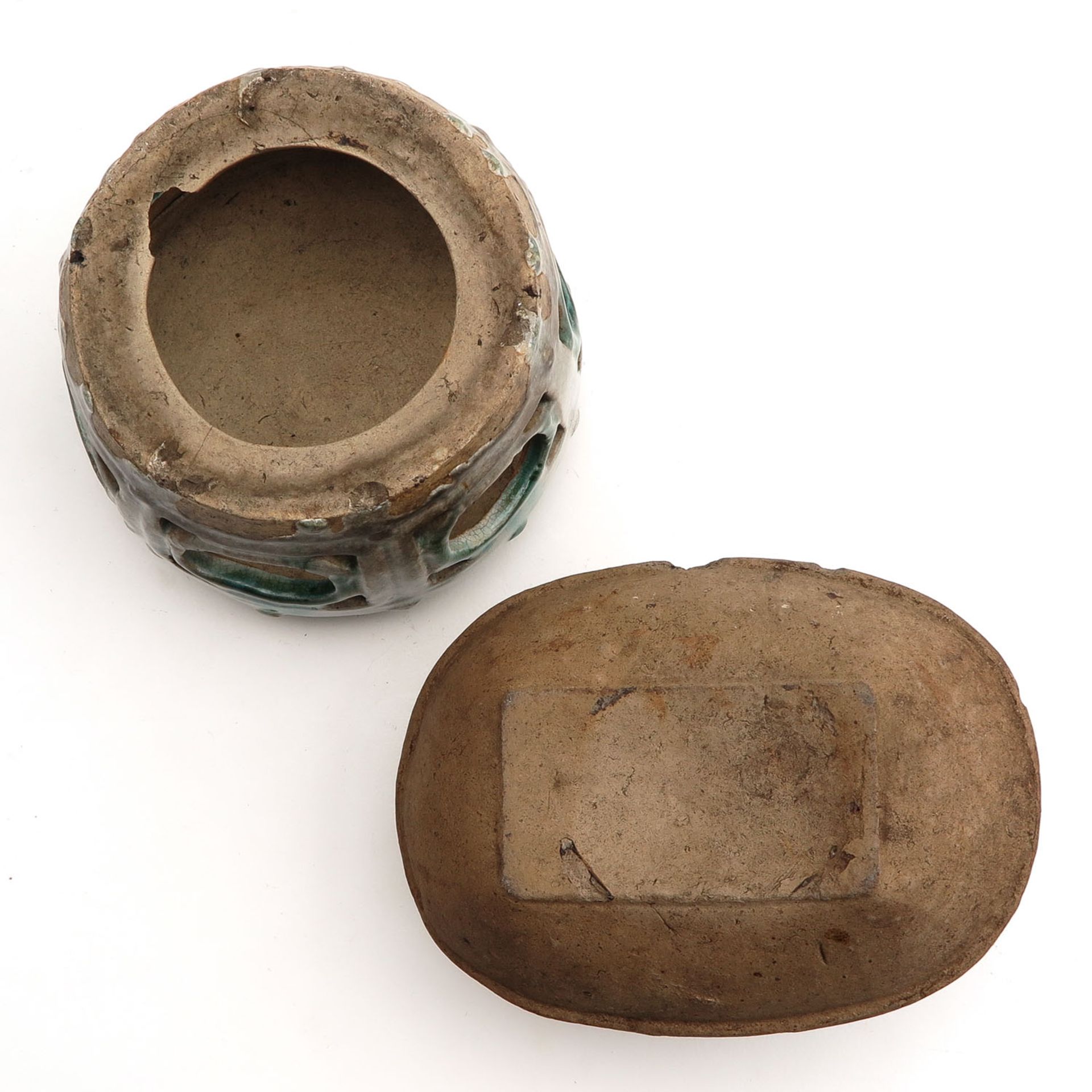 A Chinese Stoneware Vessel and Garden Seat - Bild 6 aus 10