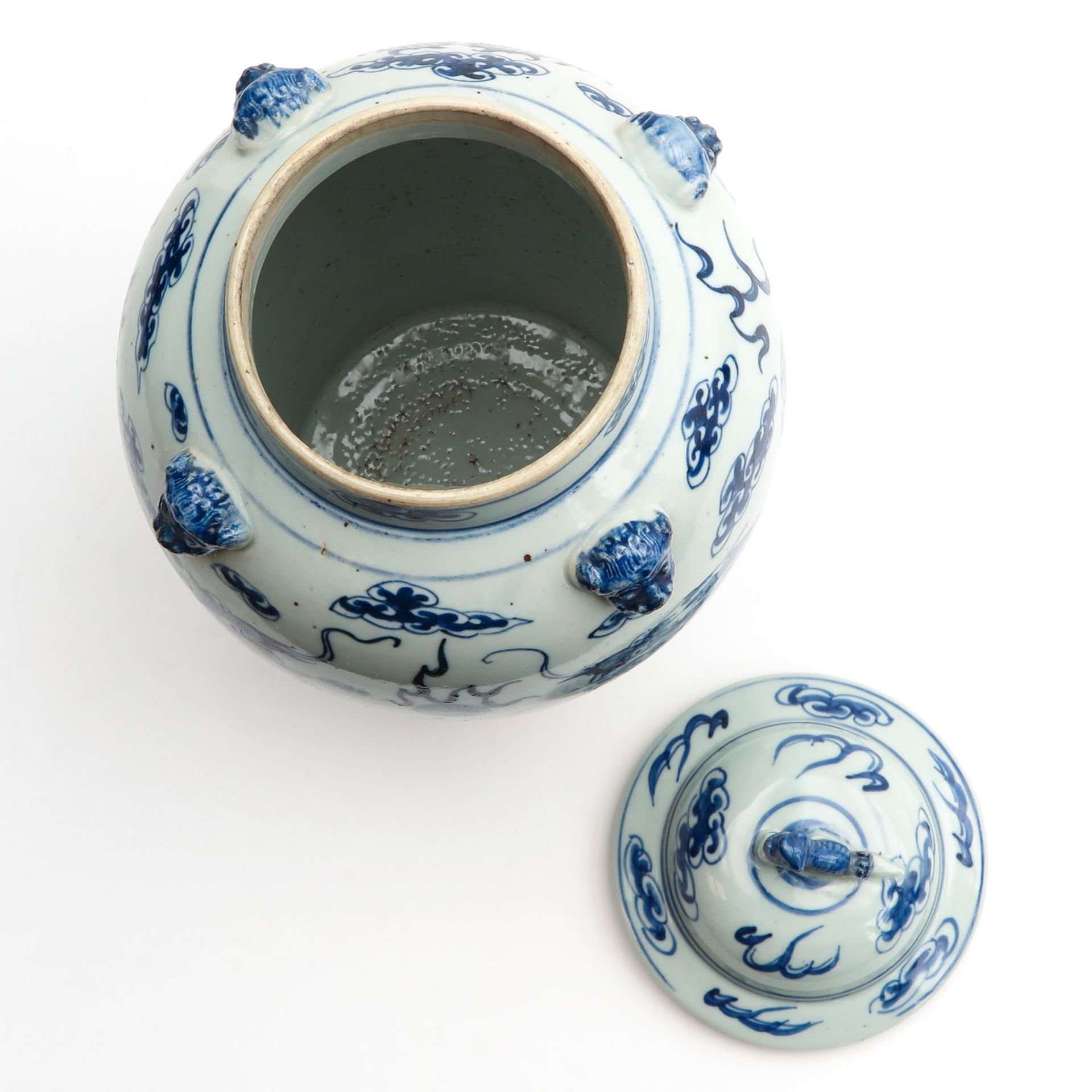 A Blue and White Jar with Cover - Image 5 of 9