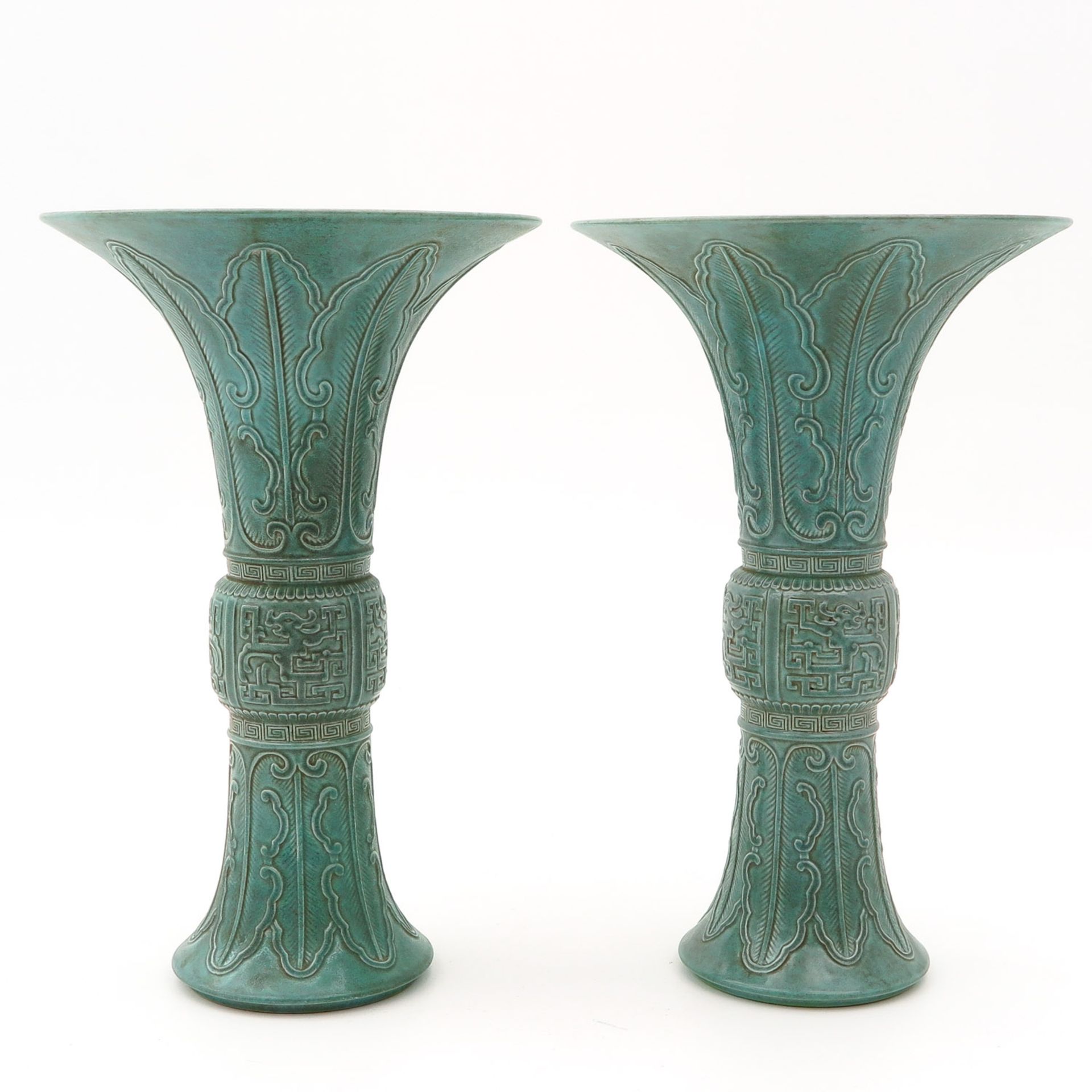 A Pair of Gu Altar Vases - Image 2 of 10