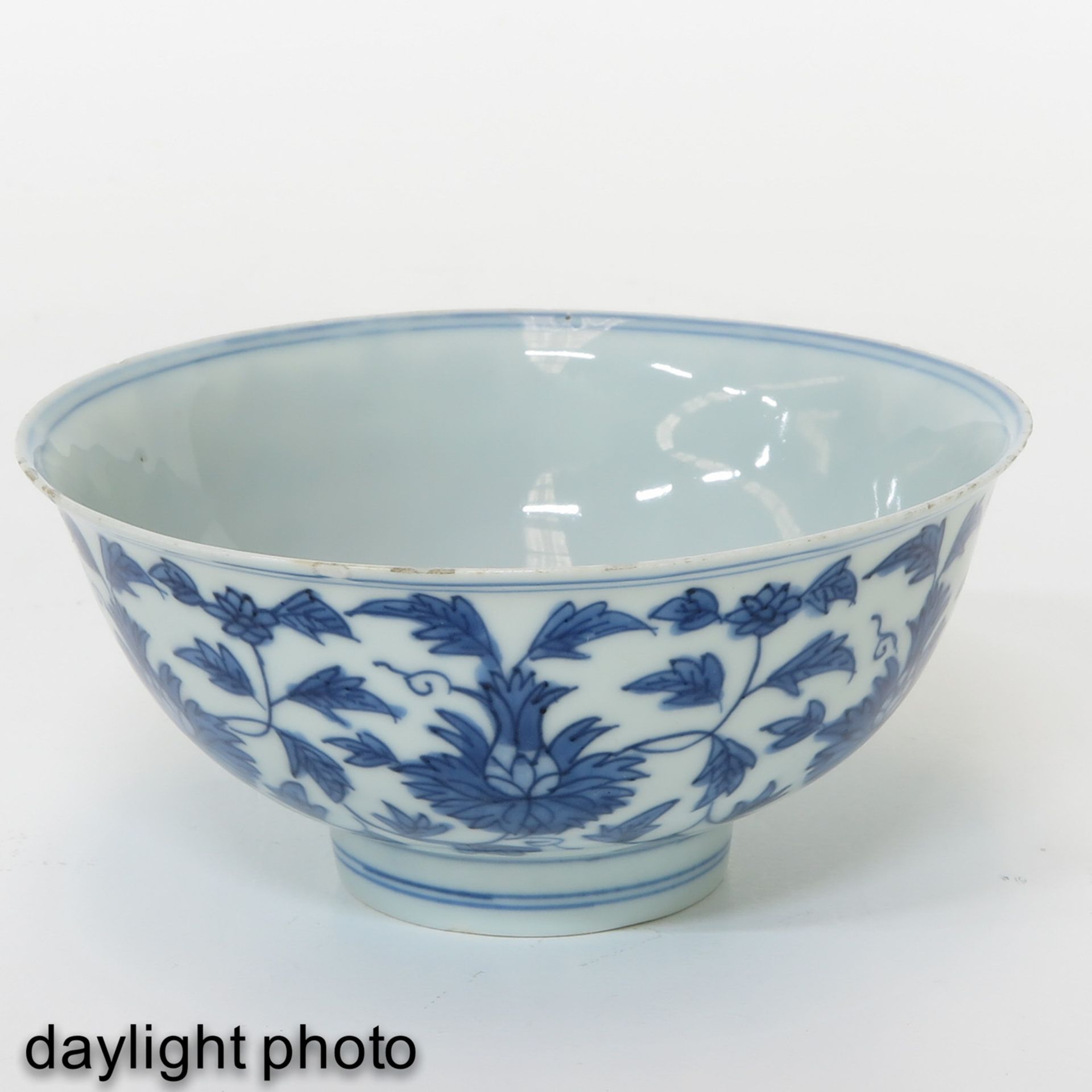 A Blue and White Bowl - Image 7 of 10