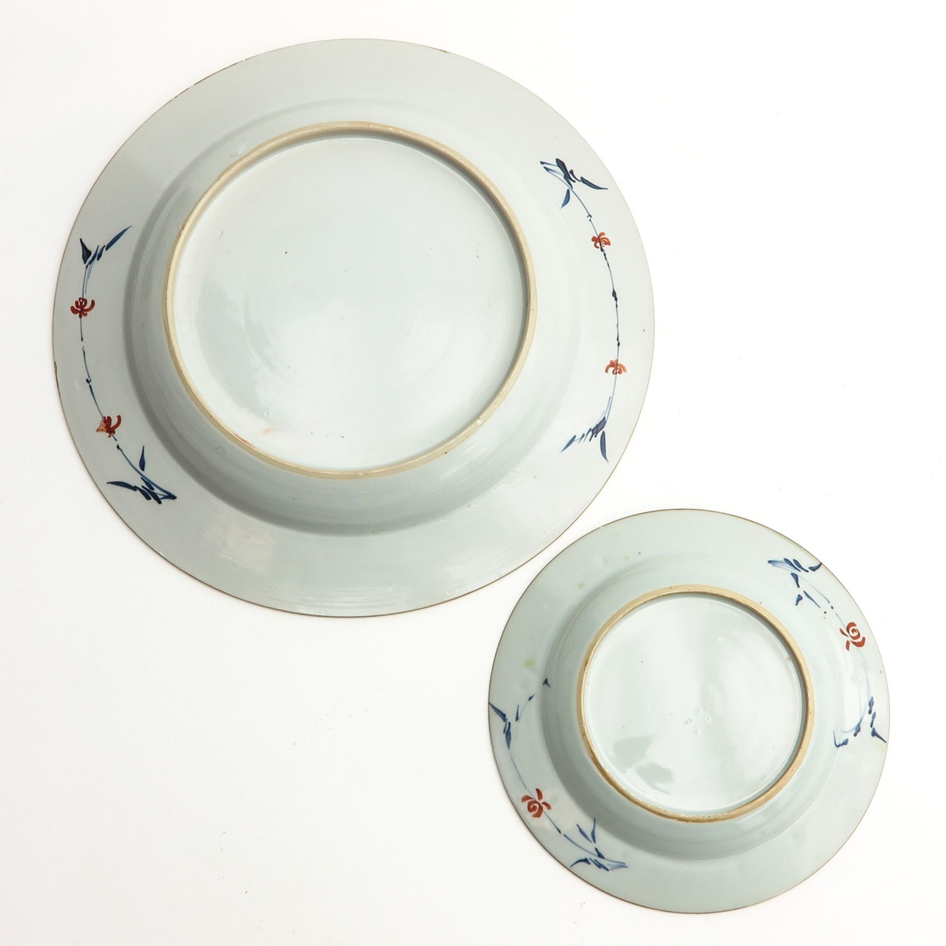 A Doucai Decor Charger and Plate - Image 2 of 10