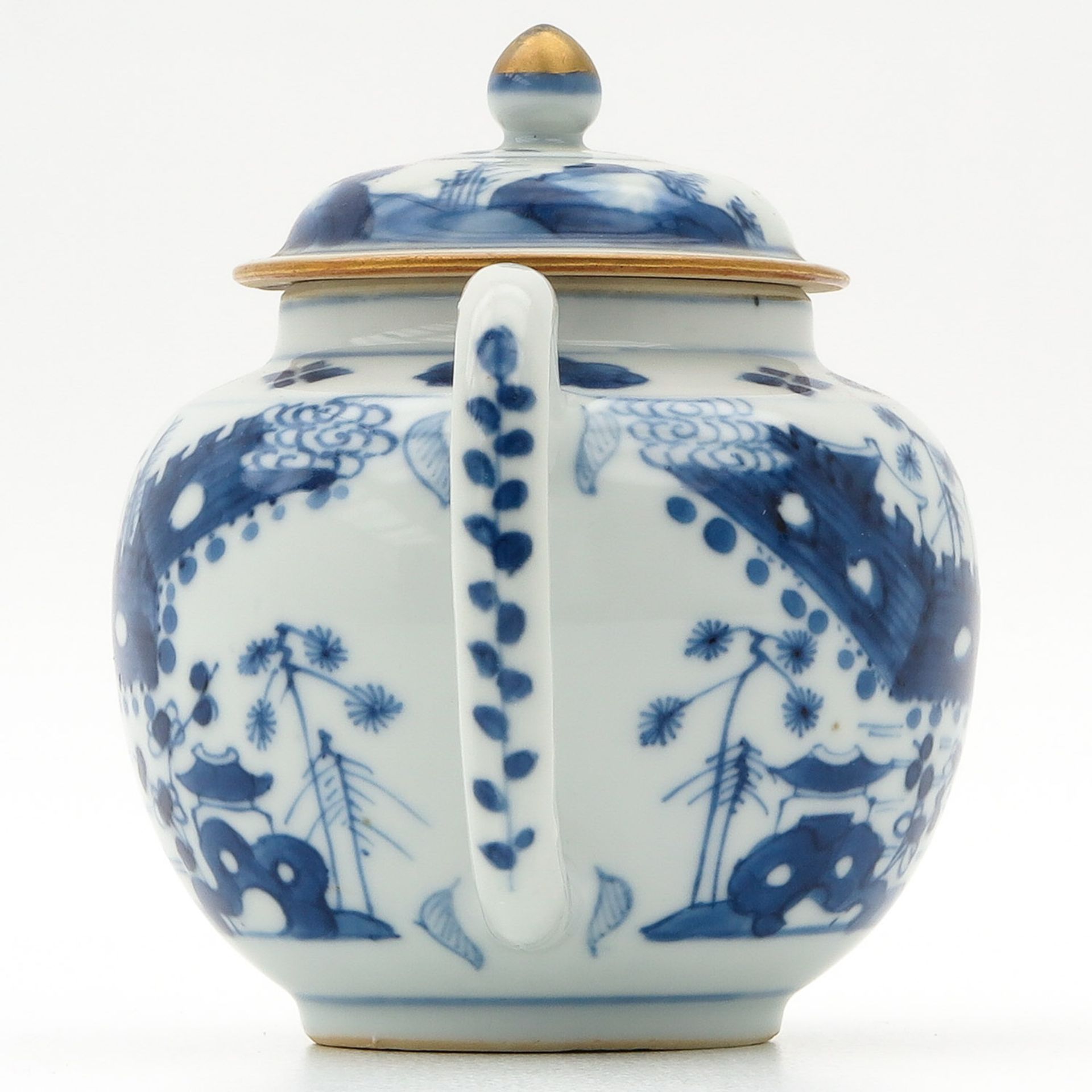 A Blue and White Teapot - Image 2 of 10