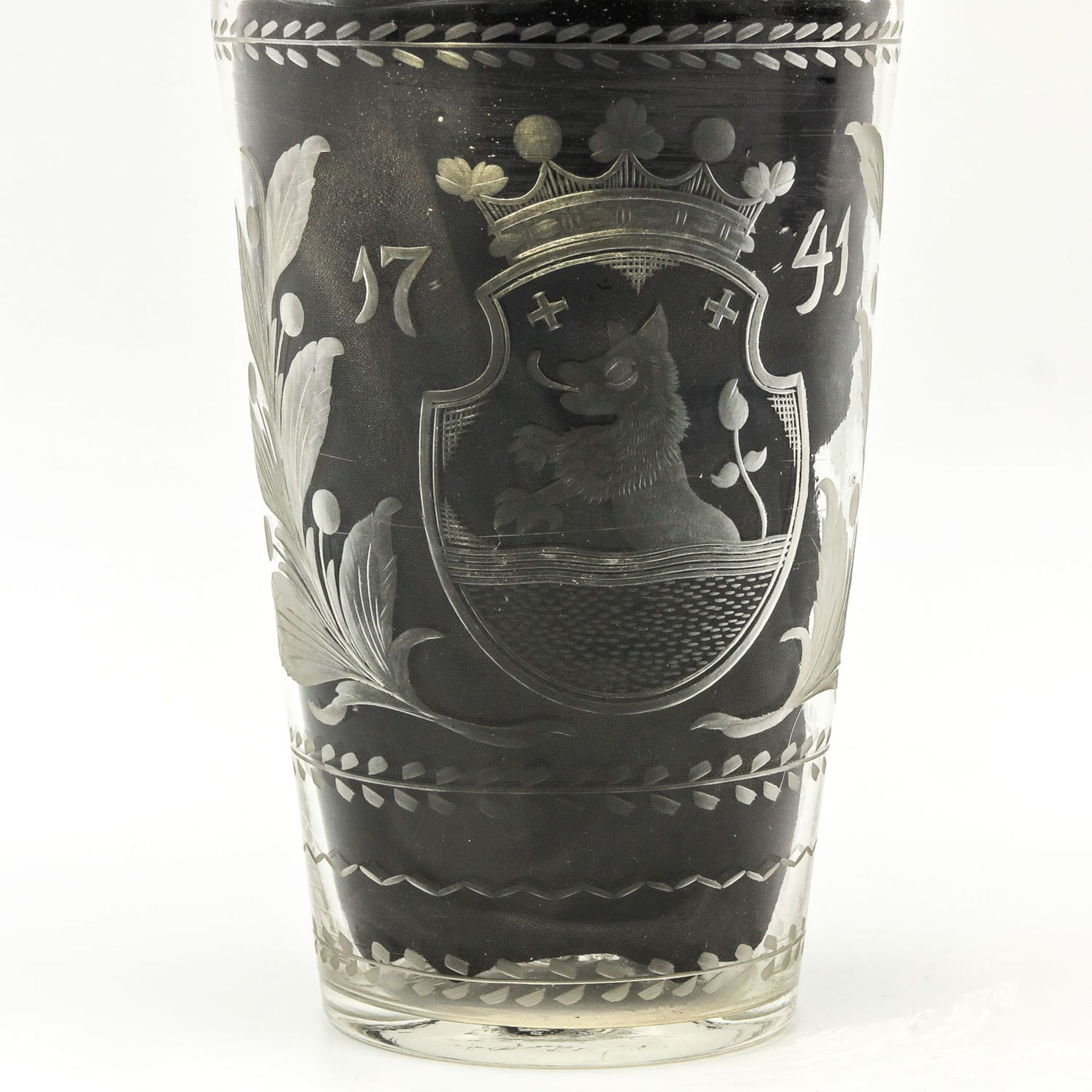 A Engraved Grape Washing Glass - Image 2 of 6