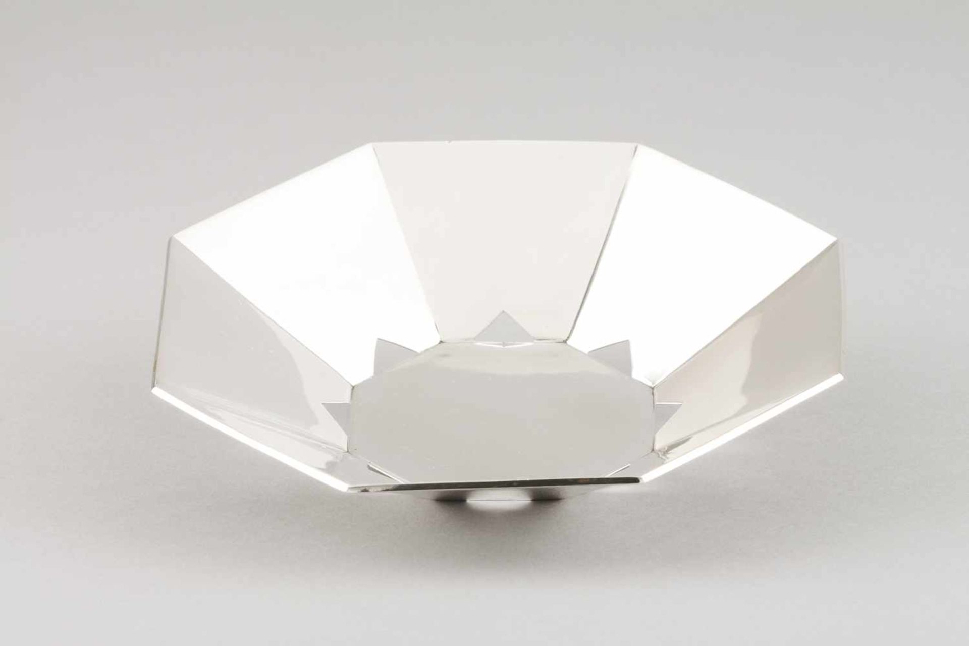 An Art Deco bowl