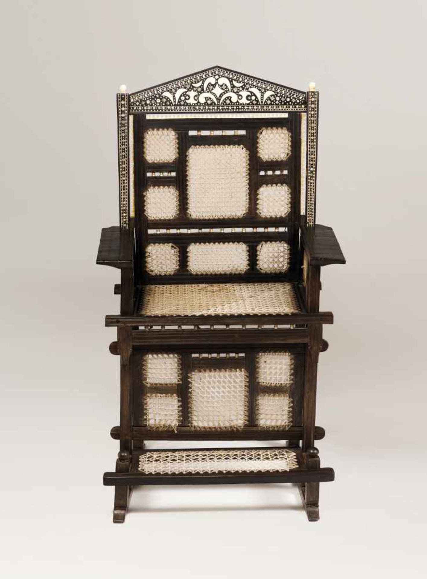 A pair of Indo-Afro-Portuguese chairs - Bild 3 aus 4