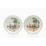 A pair of deep platesChinese export porcelainPolychrome "Famille Rose" enamelled decoration with