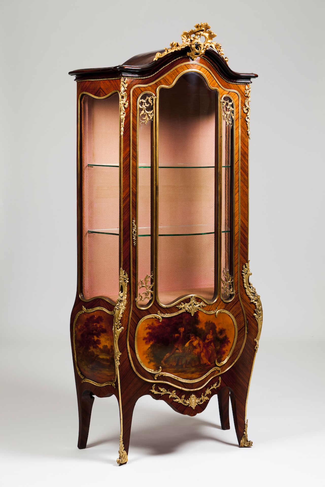 A Louis XV style display cabinetRosewood veneered of gilt bronze mountsFront and sides of painted