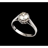 A solitary ringGoldSet with one antique cut diamond (ca.0.75ct)Unmarked, in compliance with Decree-