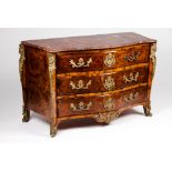 A Regence manner chest of drawers
