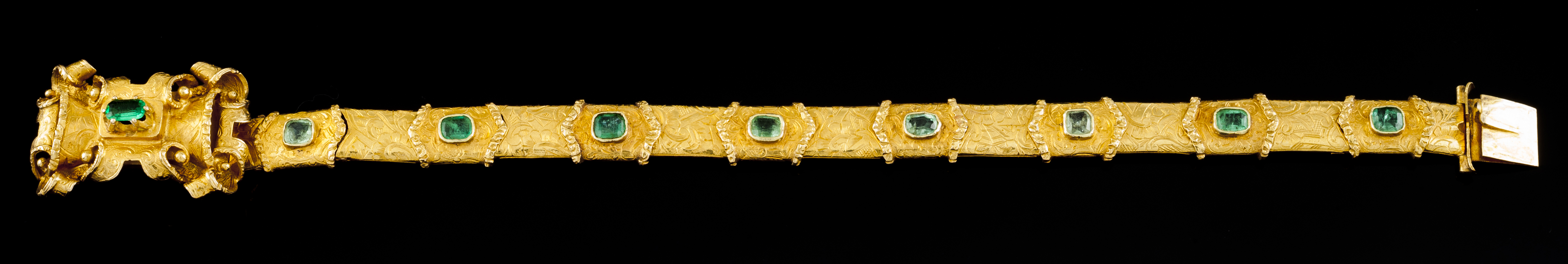 A Baroque bracelet