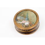 A snuff box