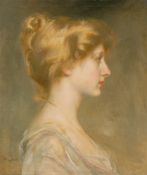 Albert Lynch. Porträt einer blonden Frau im Profil nach rechts.